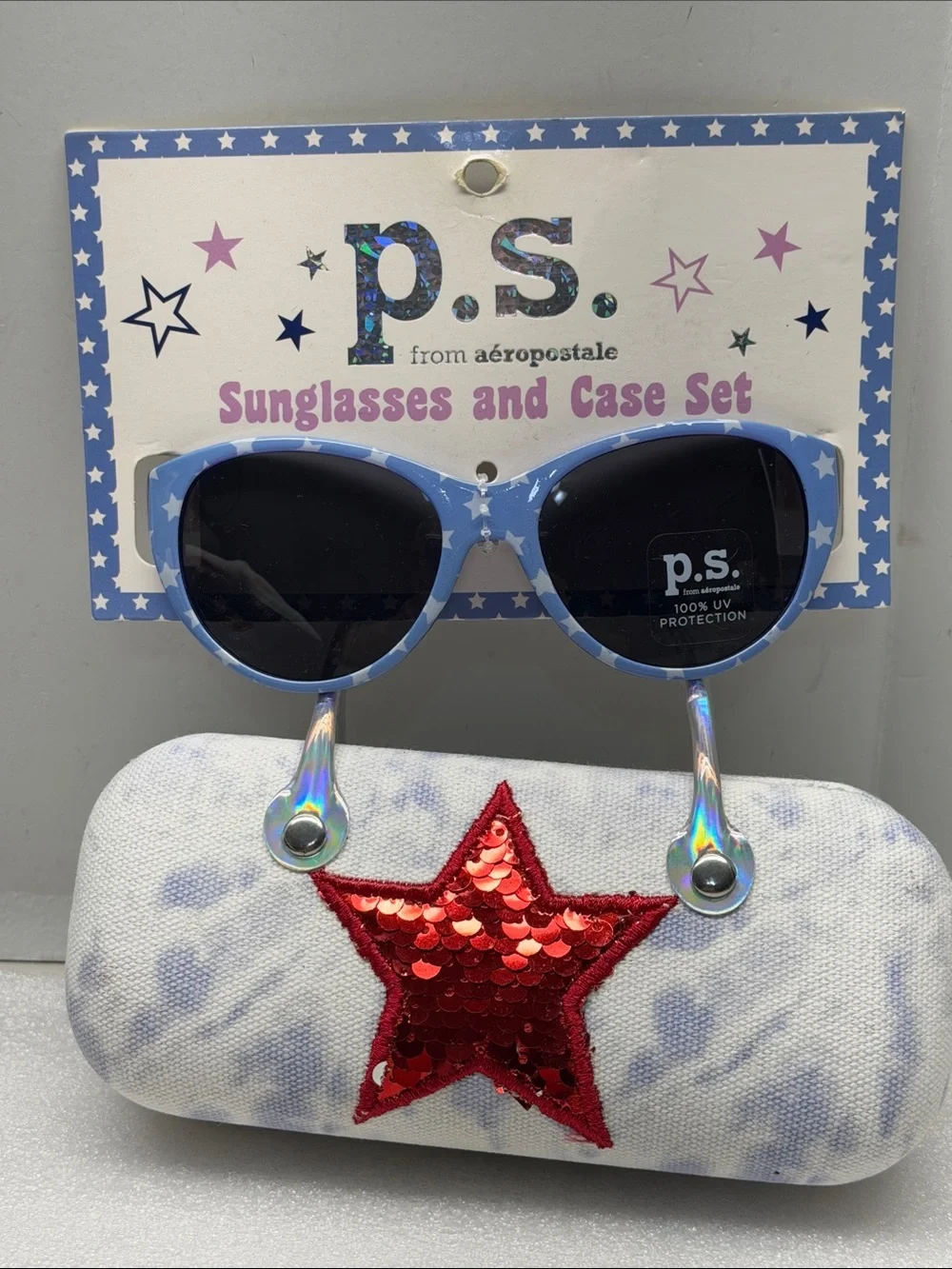 Aeropostale Kids Blue Star Sunglasses with White Case
